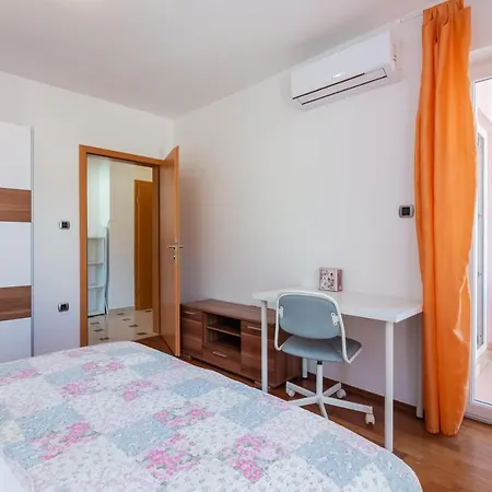 Lovorka 5 Apartment Baska (Krk)